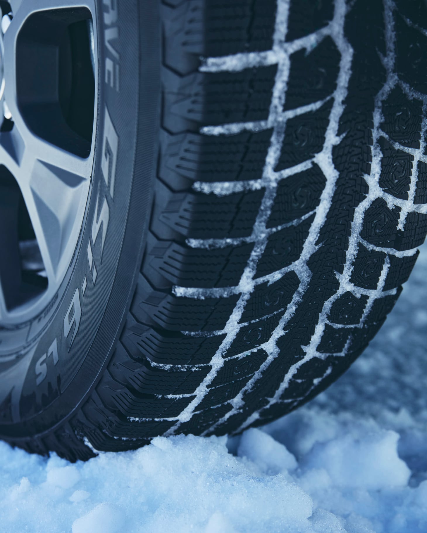 TOYO TIRES